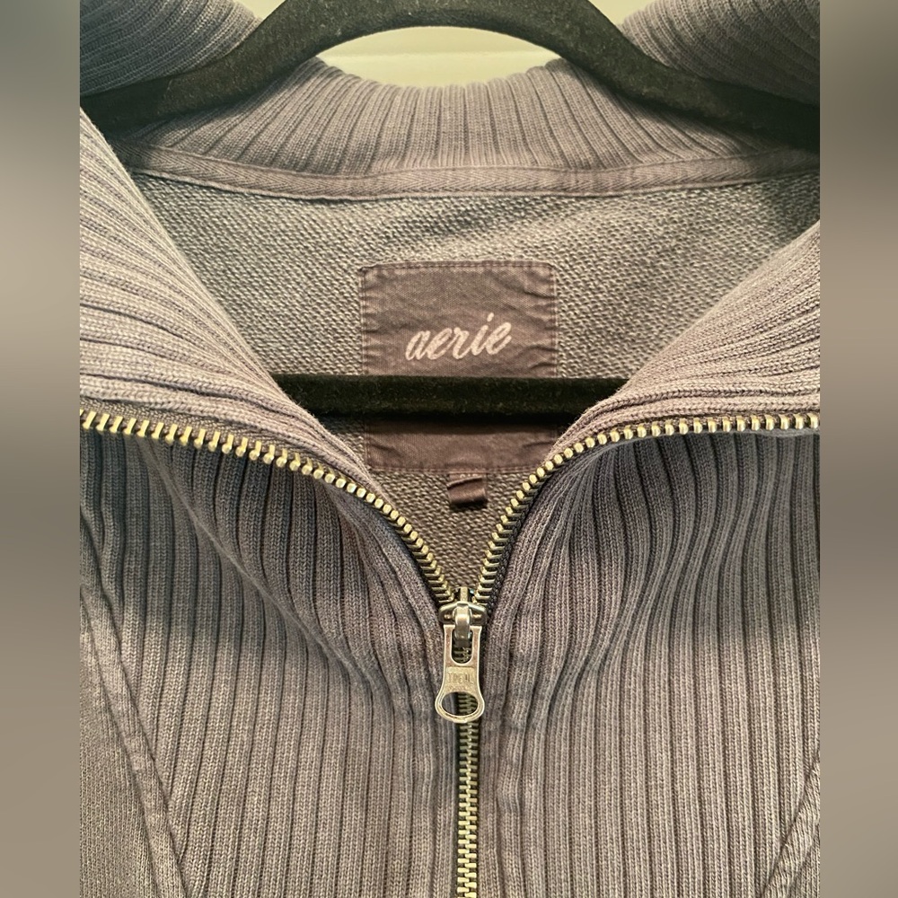 Aerie down to earth sweatshirt Size Small Quarter Zip Charcoal Grey Athleisure - Picture 7 of 10
